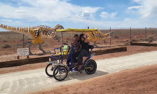 Meteor City Dino-Drive-thru in Arizona between Winslow and Flagstaff