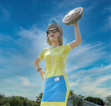 The Lumi Giant at the Country-Aire Restaurant in Atlanta, Illinois