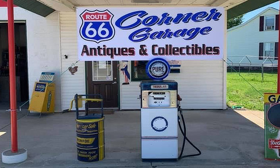 Route 66 Corner Garage in Lincoln, Illinois