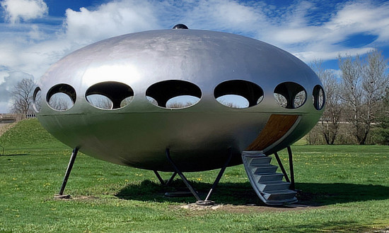 The Futuro UFO, another popular photo-op at The Pink Elephant in Livingston, Illinois, on Route 66