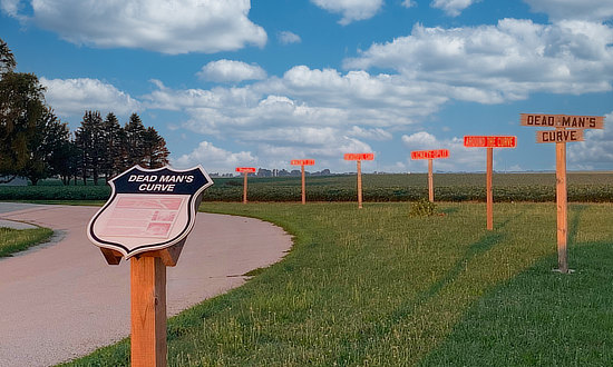 Dead Man's Curve near Towanda, Illinois along Route 66