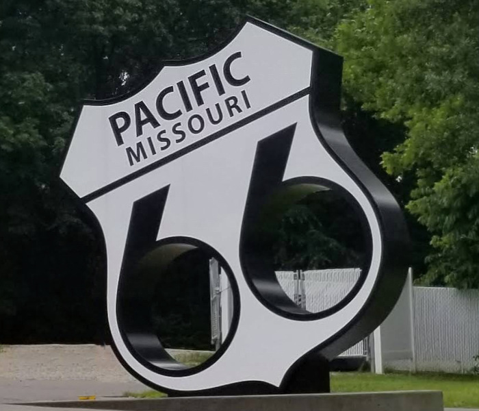 Welcome to Pacific Missouri ... and a great Route 66 photo op!