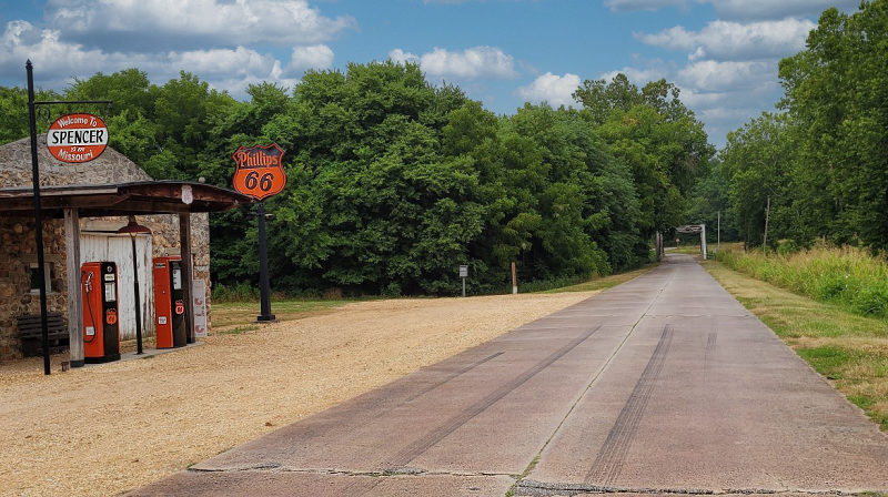 View of Route 66 looking towards the Johnson Creek bridge from Spencer Station