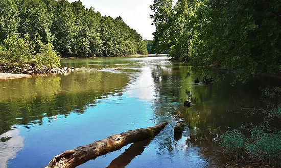 Lake at Meramec State Park near Sullivan, Missouri