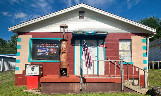 McJerry's Route 66 Gallery in Chandler, Oklahoma