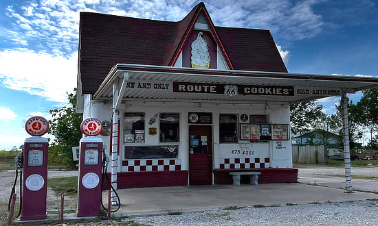 Dairy King, Commerce, Oklahoma ... a former circa 1925 Marathon Service Station
