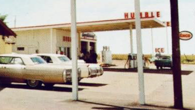 Dub's Enco-Humble Service Station in Adrian, Texas, on Route 66
